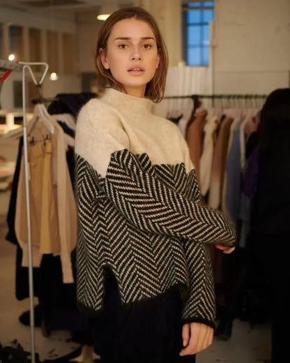 Soft Knitted Women's Roll Neck Jumper with Herringbone Pattern and Colour Block