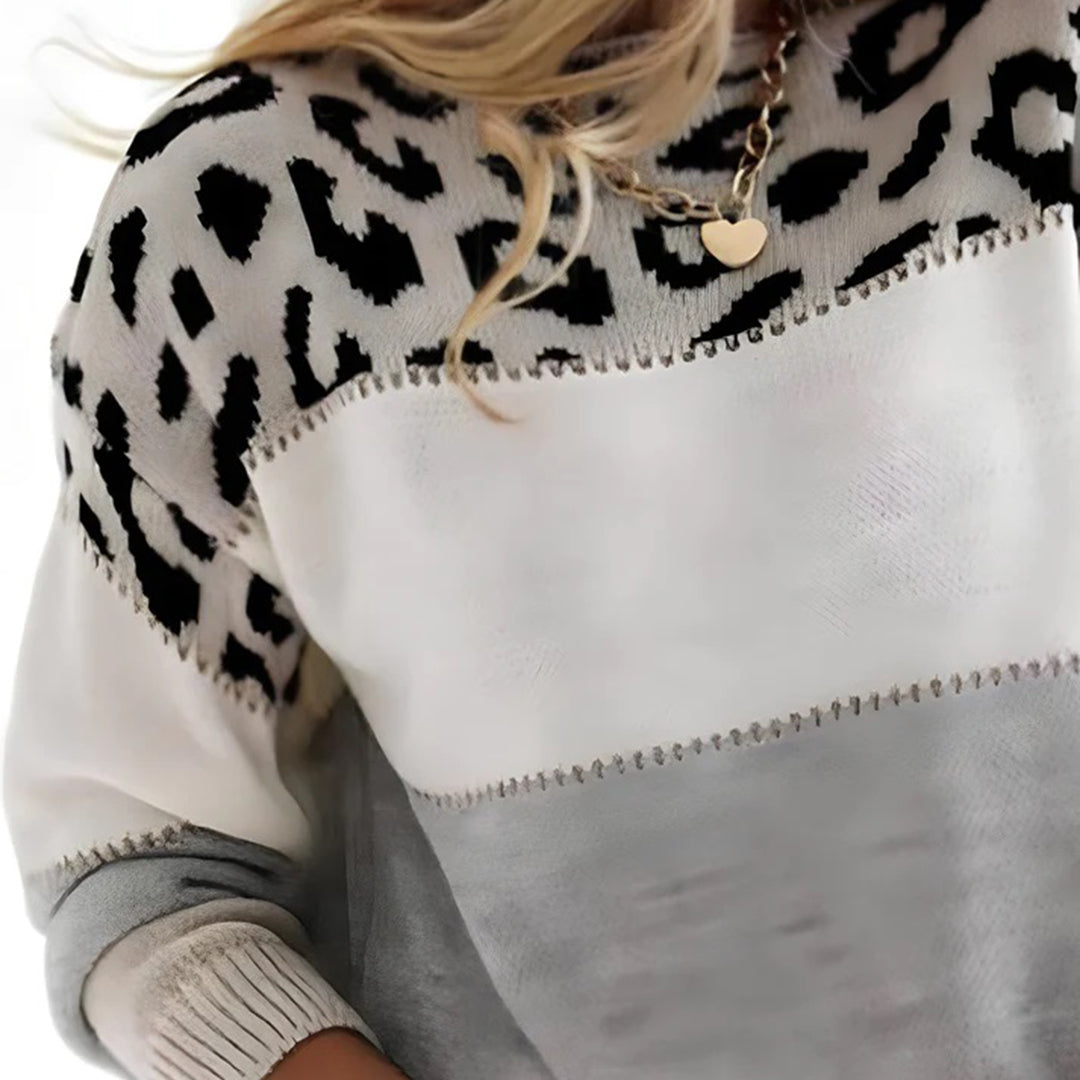 FAYENNE | Trendy women's jumper with panther print