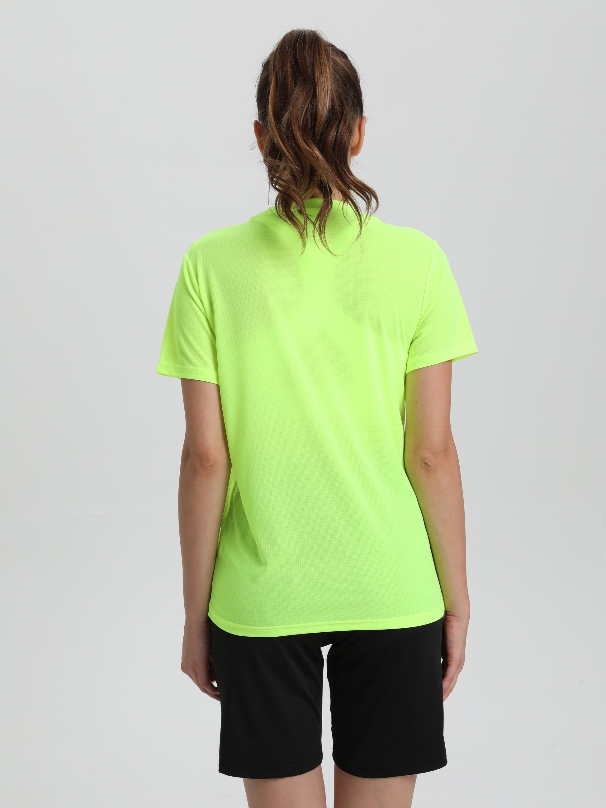 Fien | Quick-drying lightweight sports shirt for women