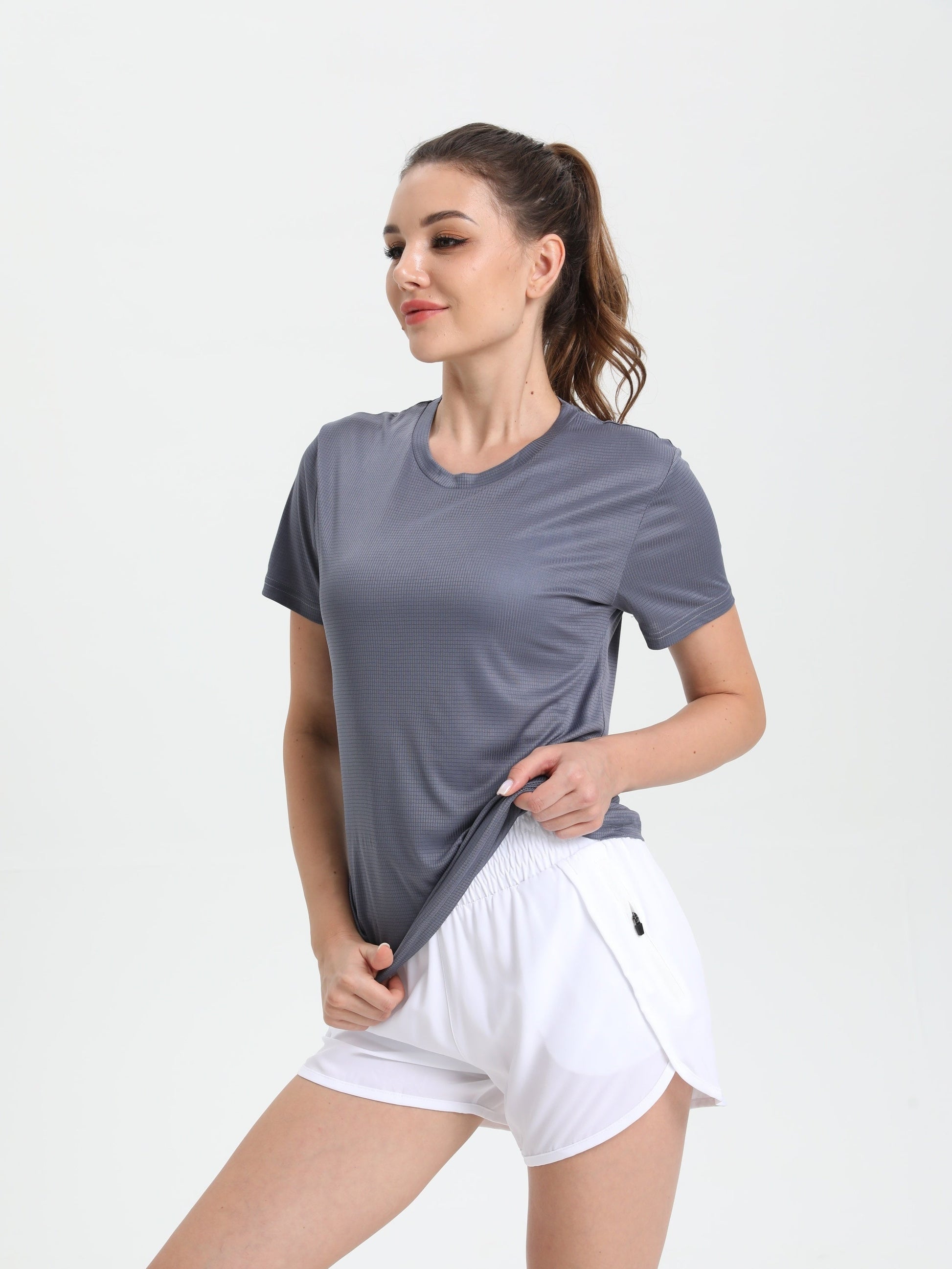 Fien | Quick-drying lightweight sports shirt for women