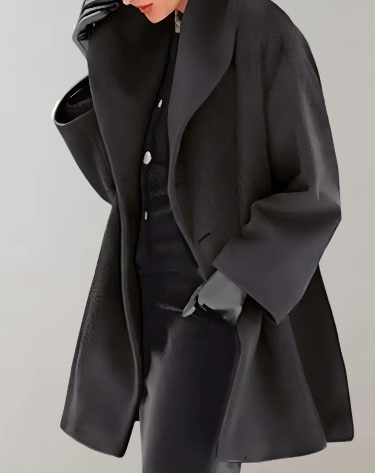 Elegant Women's Coat with Buttons