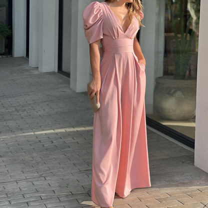 Flattering jumpsuit with puff sleeves