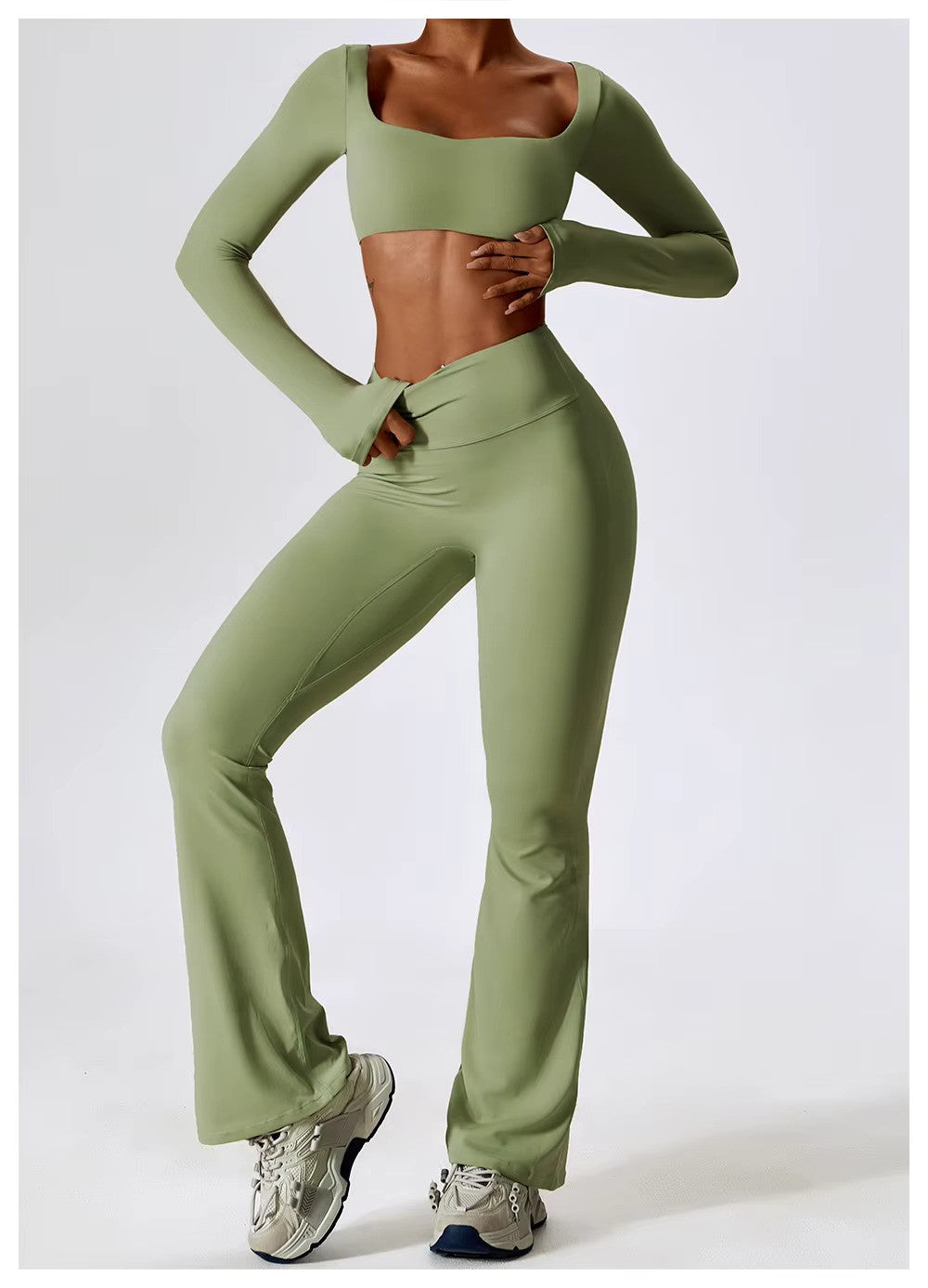 FlexFlow Women's Sports Clothing Set – Stylish and Functional