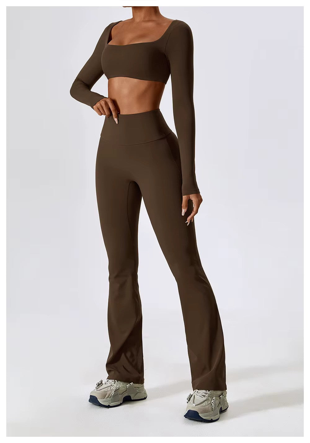 FlexFlow Women's Sports Clothing Set – Stylish and Functional