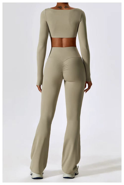 FlexFlow Women's Sports Clothing Set – Stylish and Functional