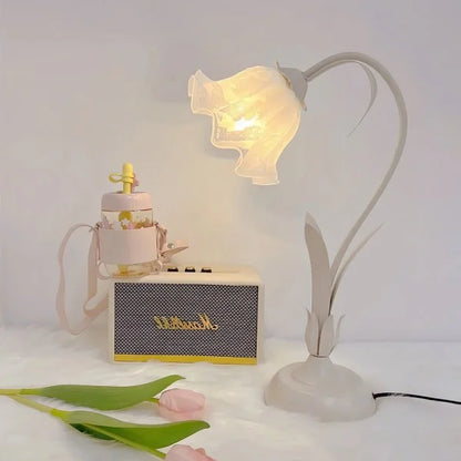 Flexible Flower Table Lamp