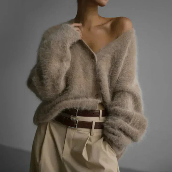 Fluffy cardigan with v-neck and buttons