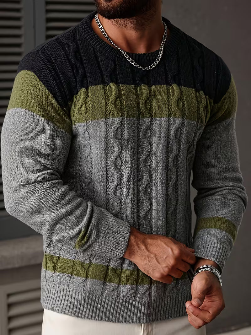 Knitted jumper with colour block design and round neck