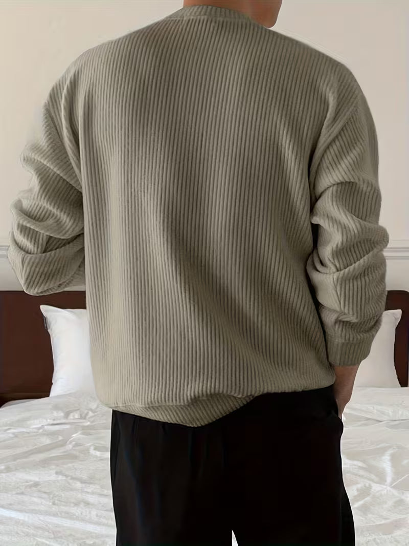 Knitted Jumper with Round Neck and Long Sleeves