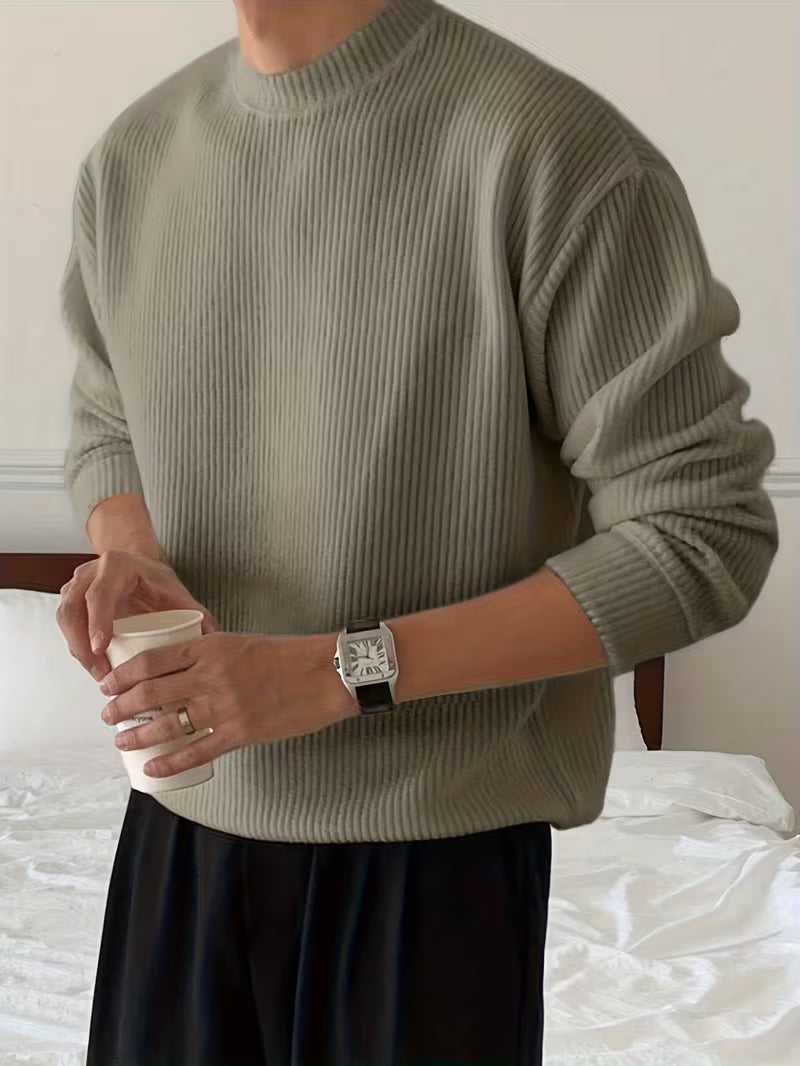 Knitted Jumper with Round Neck and Long Sleeves