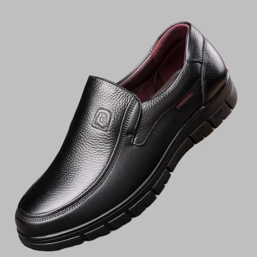 Men's Casual Shoes Made from Genuine Leather