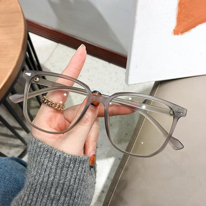 Gertro - Glasses for Computer Use