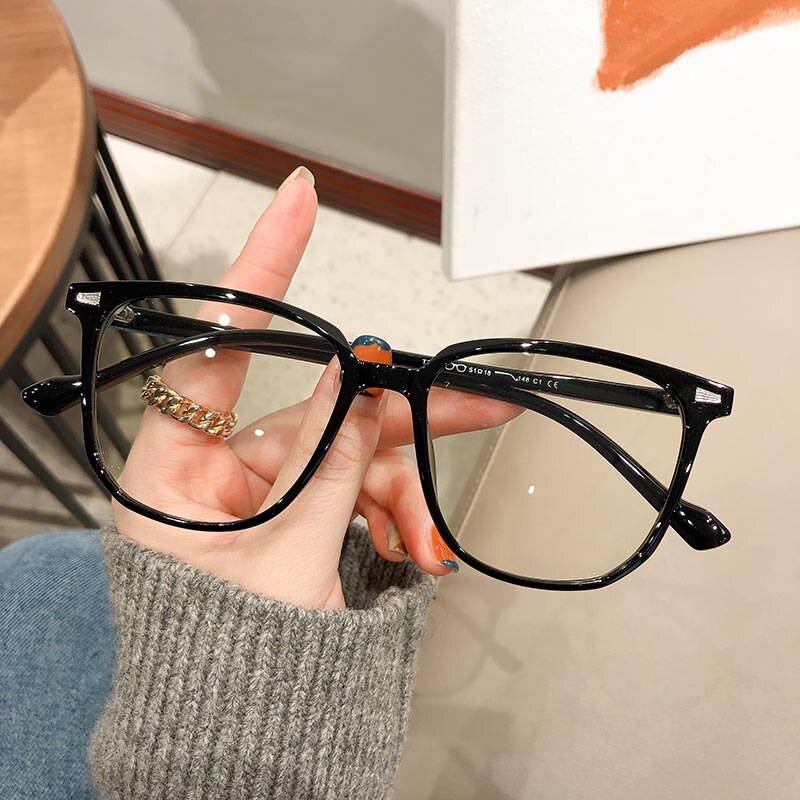 Gertro - Glasses for Computer Use