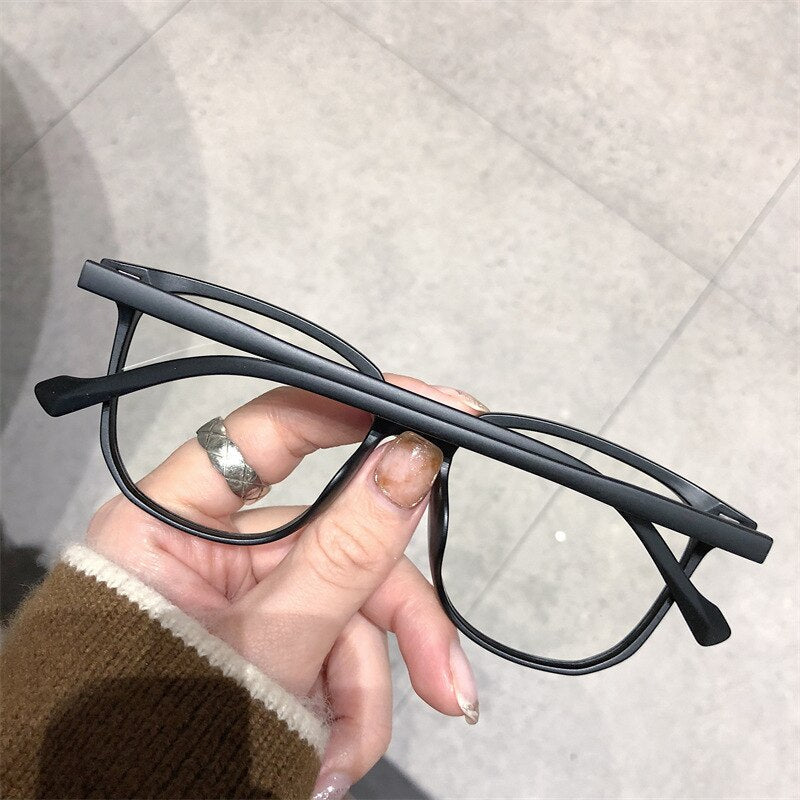 Gertro - Glasses for Computer Use