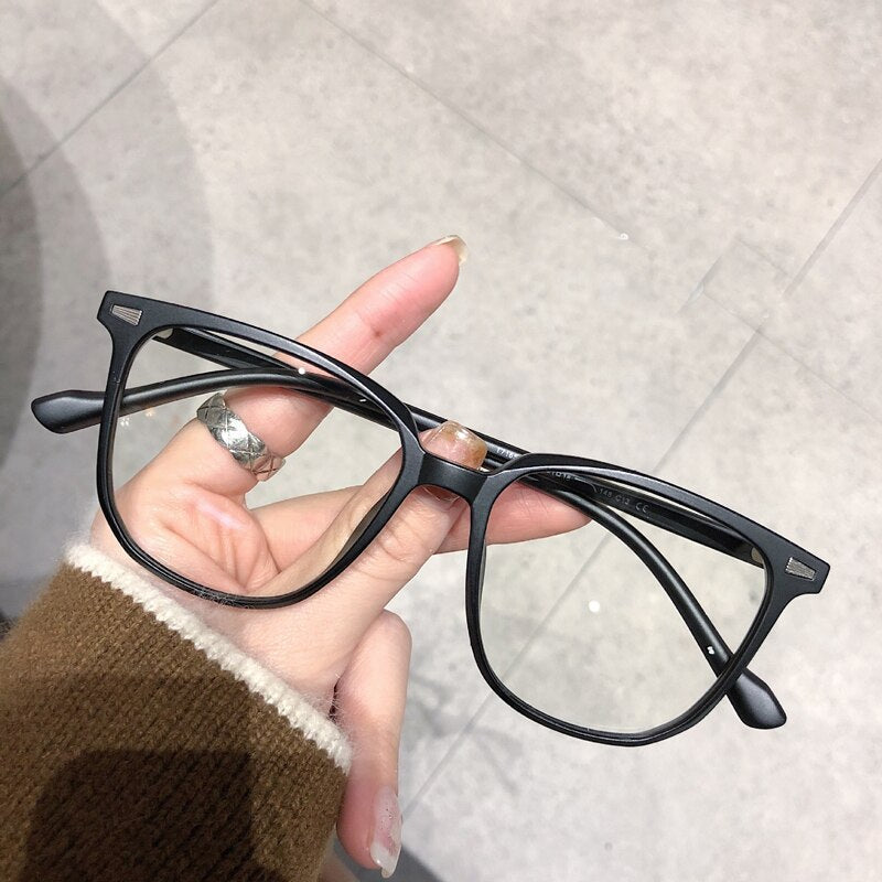 Gertro - Glasses for Computer Use