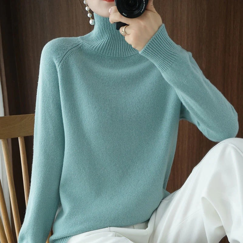 Ladies' Warm Turtleneck Sweater with Flexible Neck and Ribbed Edges