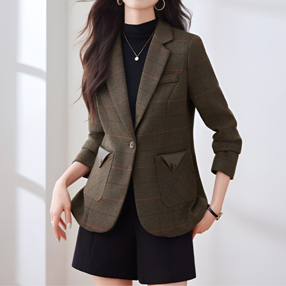 Korean-inspired blazer with a single button