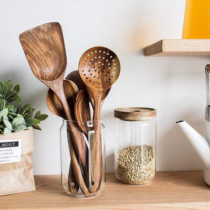 Set da cucina in legno naturale – Cucina sostenibile e raffinata