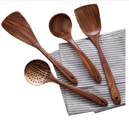 Set da cucina in legno naturale – Cucina sostenibile e raffinata