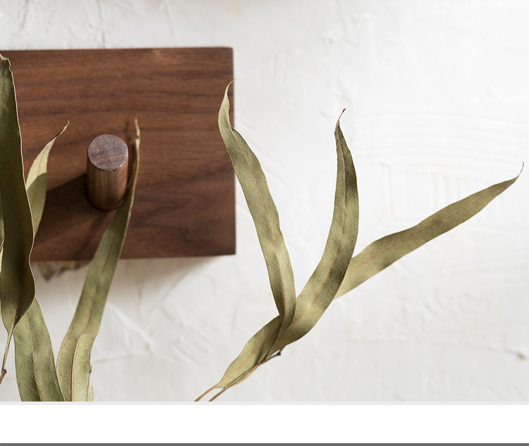 Minimalist Wooden Coat Rack with Zen Design and Handmade Natural Appearance