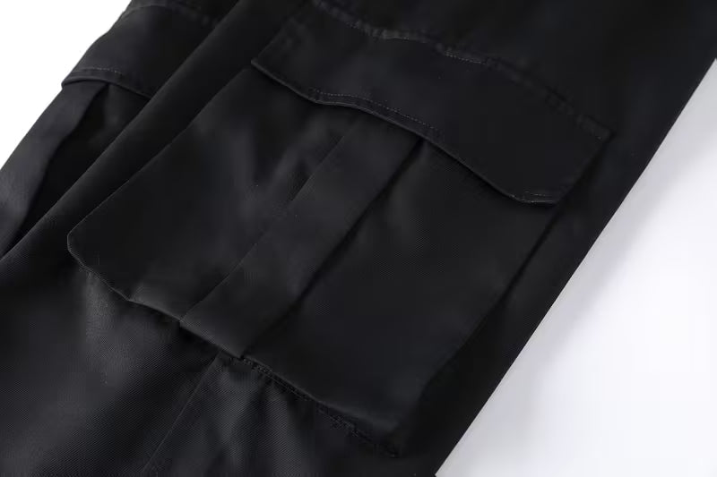 Heavy-duty cargo trousers with multi-pocket design