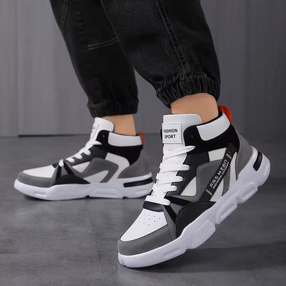 High-top trainers with non-slip sole and lace-up fastening