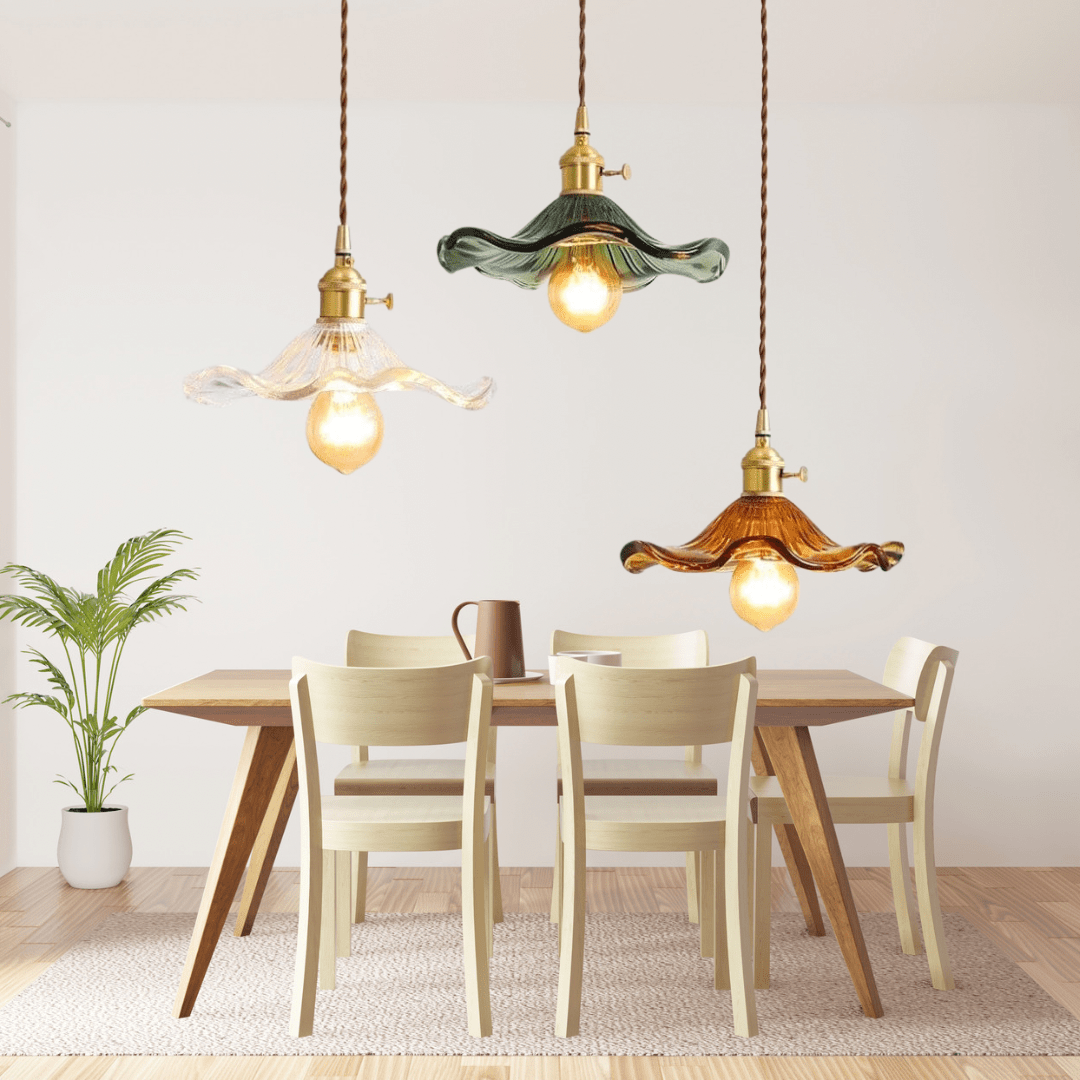 Sklenená závesná lampa Leonardo – nadčasová elegancia do každého priestoru