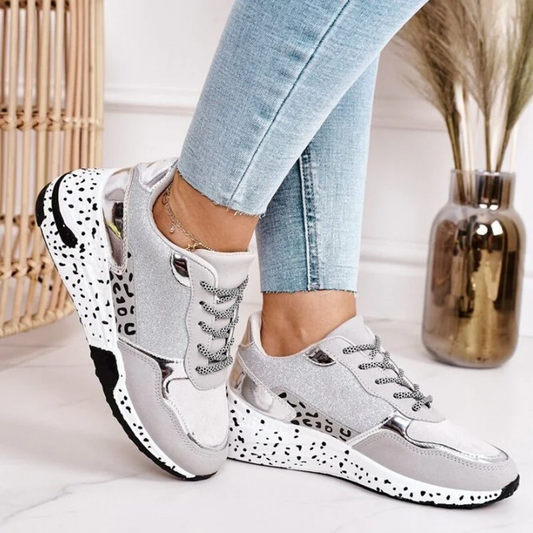 Zapatillas para mujer - con estampado y plantilla resistente