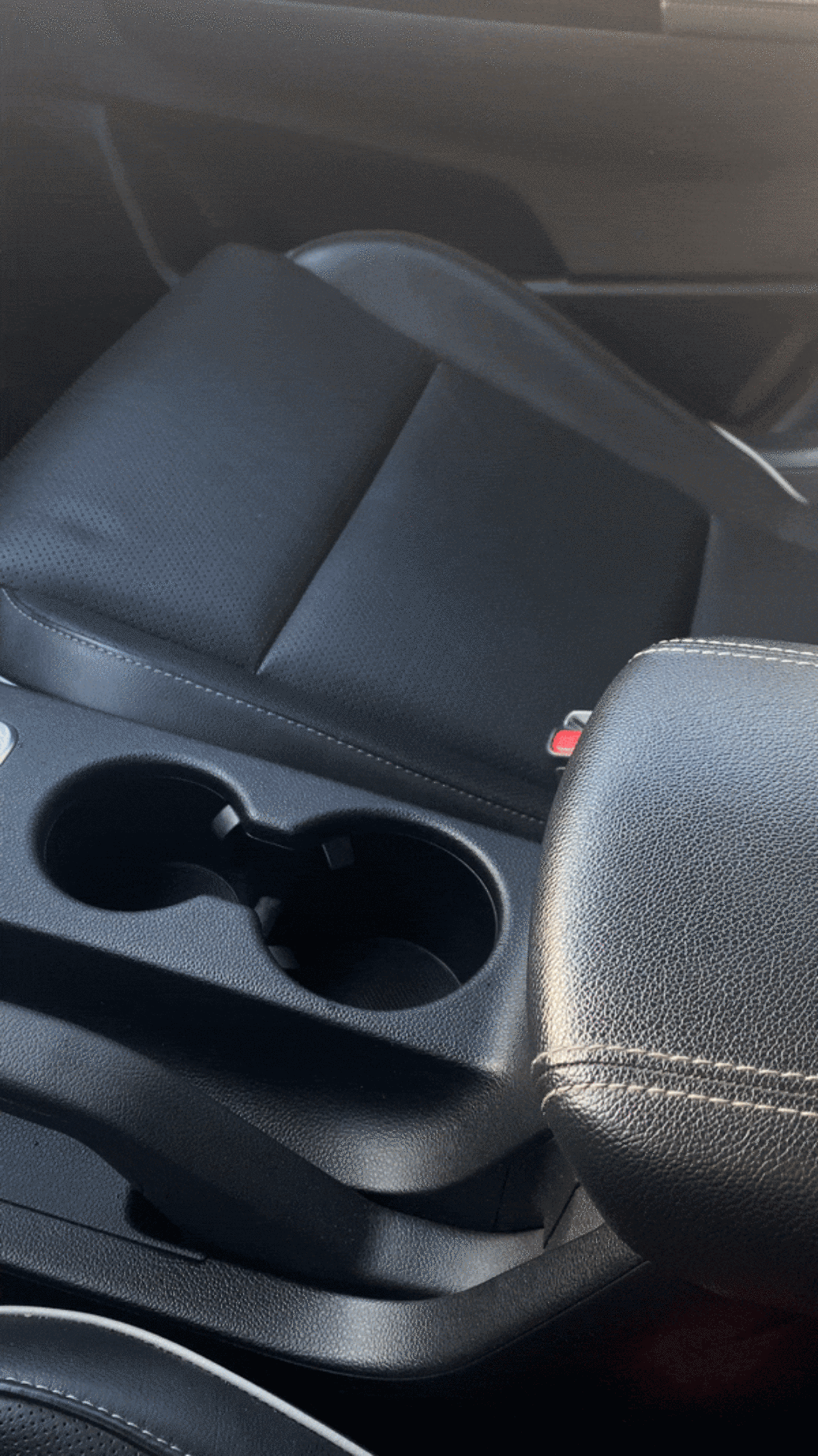RoadMug - Cup Holder for Heating & Cooling