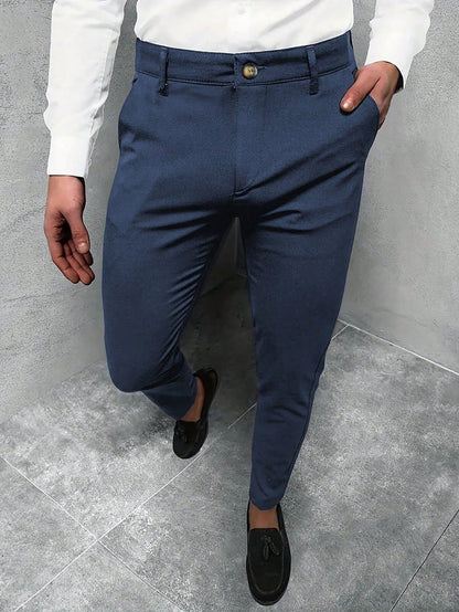 Jasper | Plain-coloured men's trousers for casual business trips