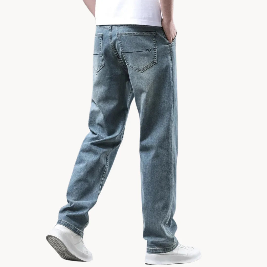 Men's Straight Fit Jeans
