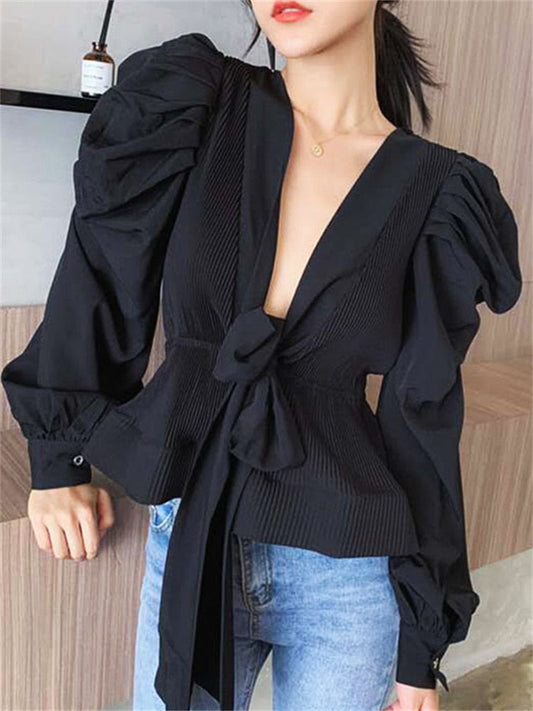 Käthe | V-neck Blouse with Puff Sleeves