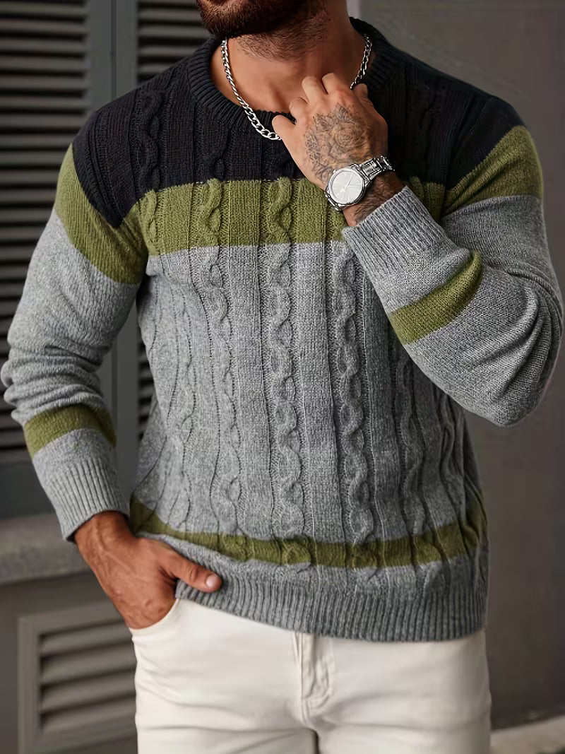 Knitted jumper with colour block design and round neck