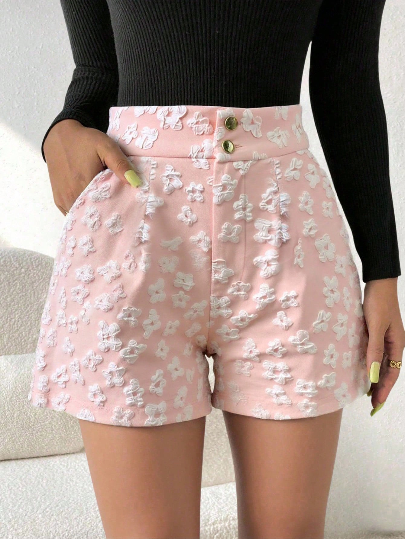 Houndstooth Pattern High-Waisted Shorts