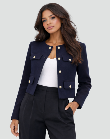 Blazer corto da donna con bottoni dorati e tasche con patta