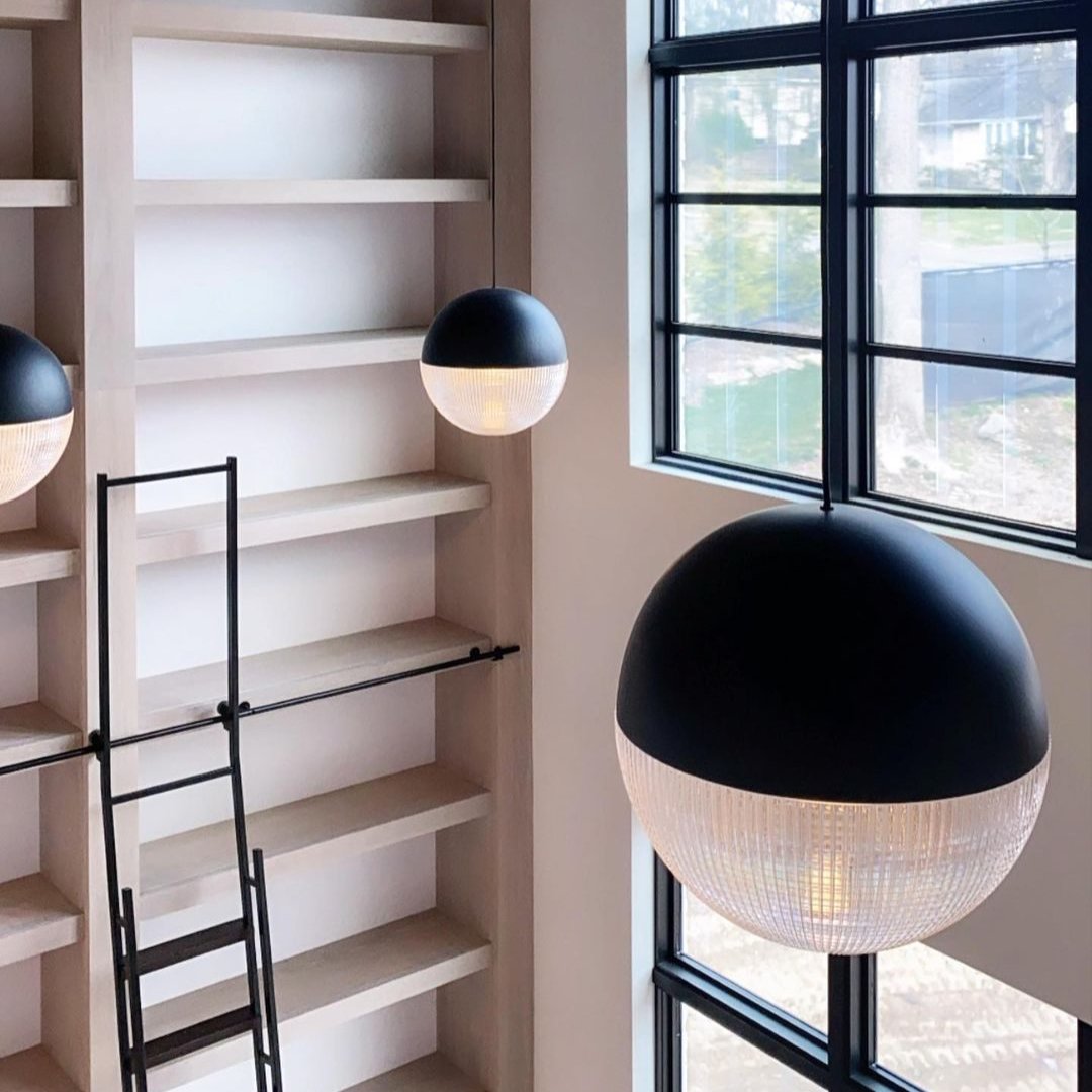 Suspended Lens Flair Pendant Lamp – Luxe & Innovative Design