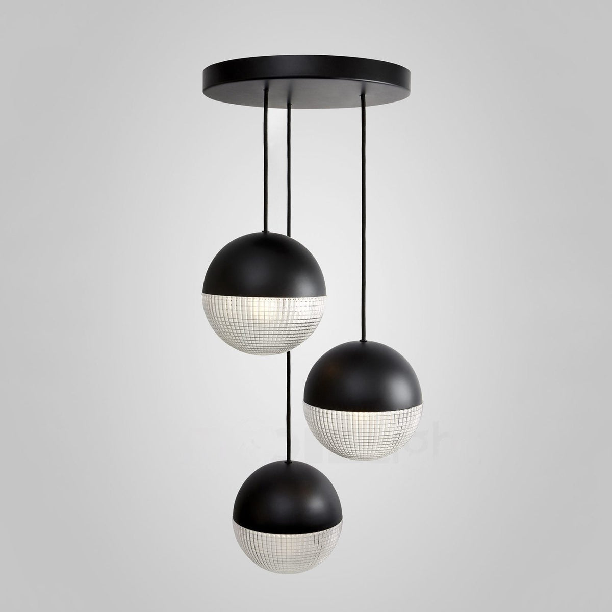 Suspended Lens Flair Pendant Lamp – Luxe & Innovative Design