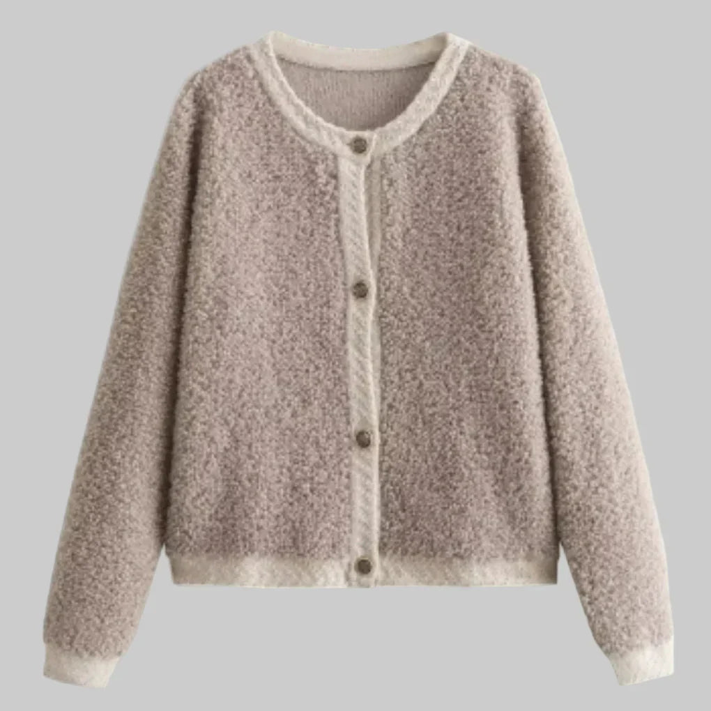 Ladies' cardigan with buttons
