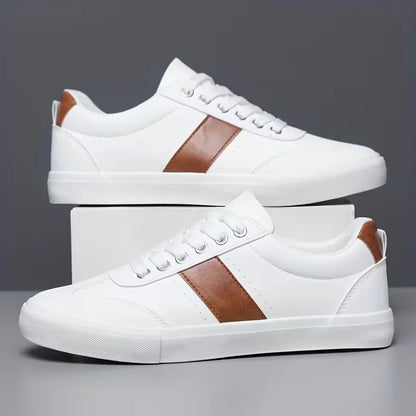 Low sneakers with lace-up fastening and suede accent