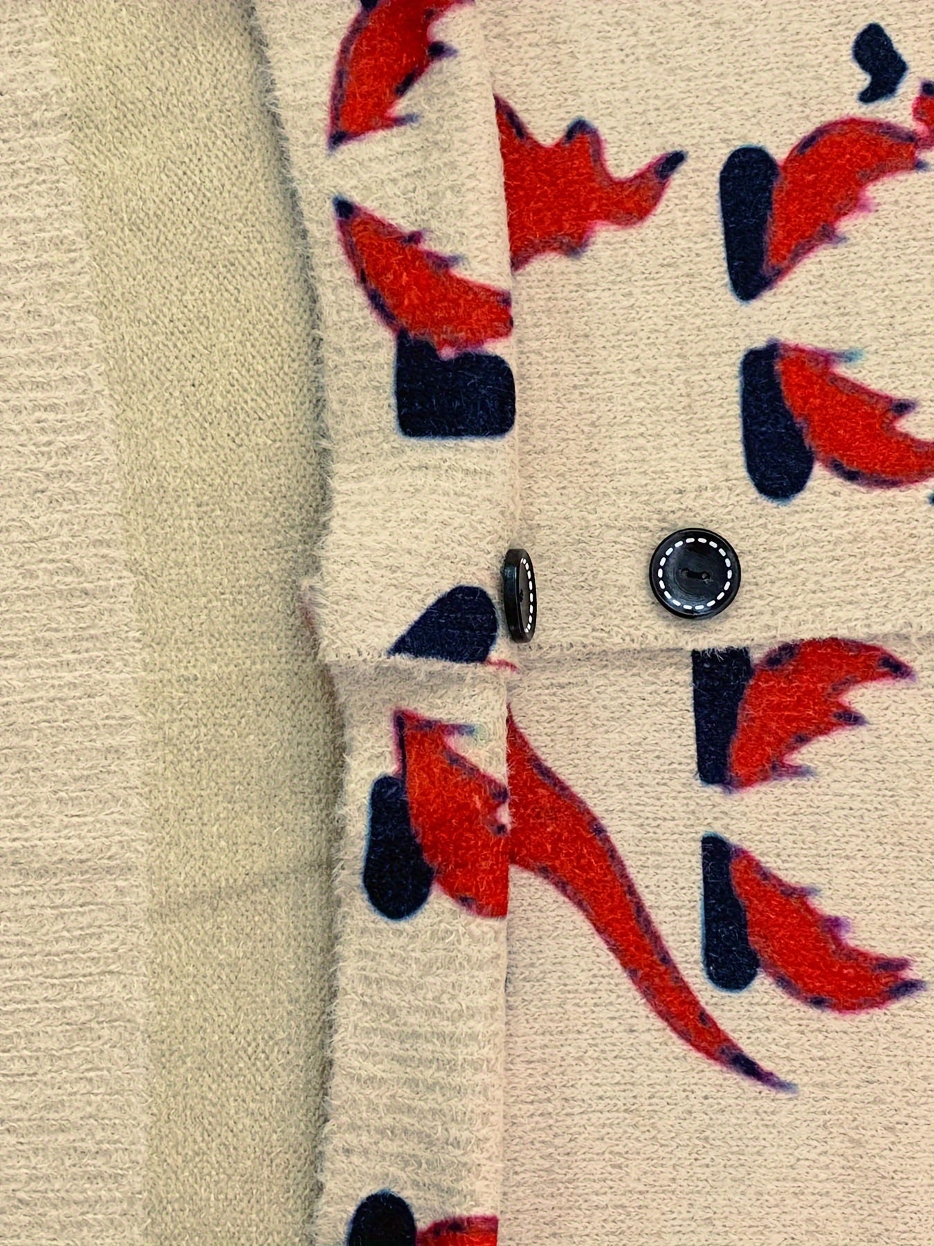 Lara | Cosy Santa Print Cardigan with Long Sleeves and V-Neck