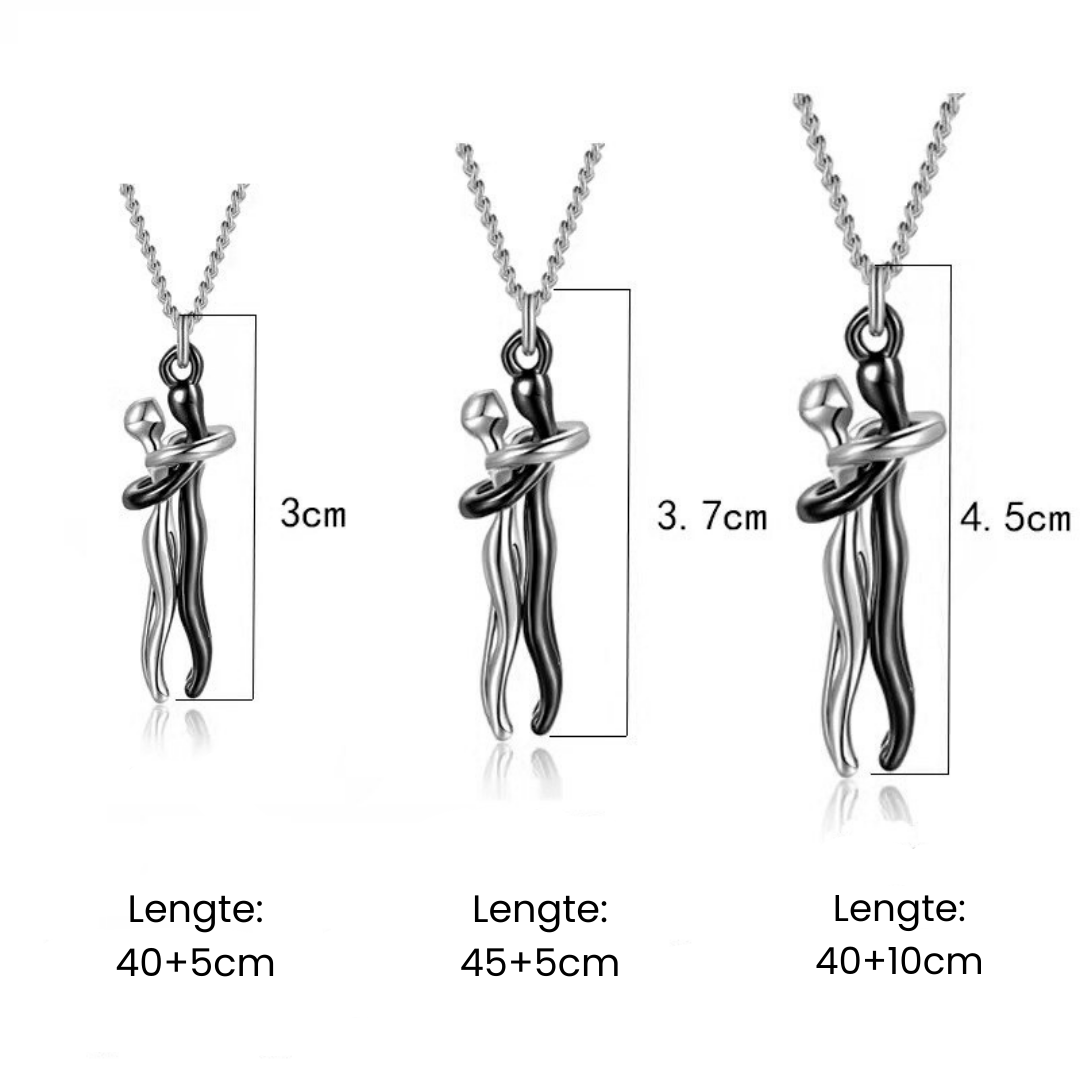 Ketting met omarmende hanger – Tijdloos symbool van liefde
