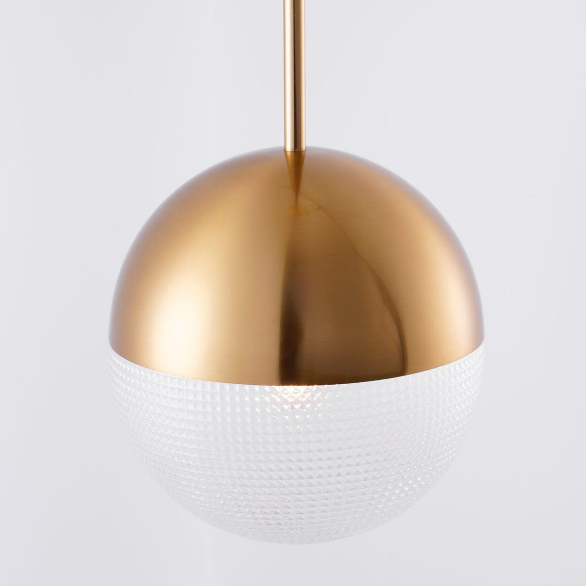 Suspended Lens Flair Pendant Lamp – Luxe & Innovative Design