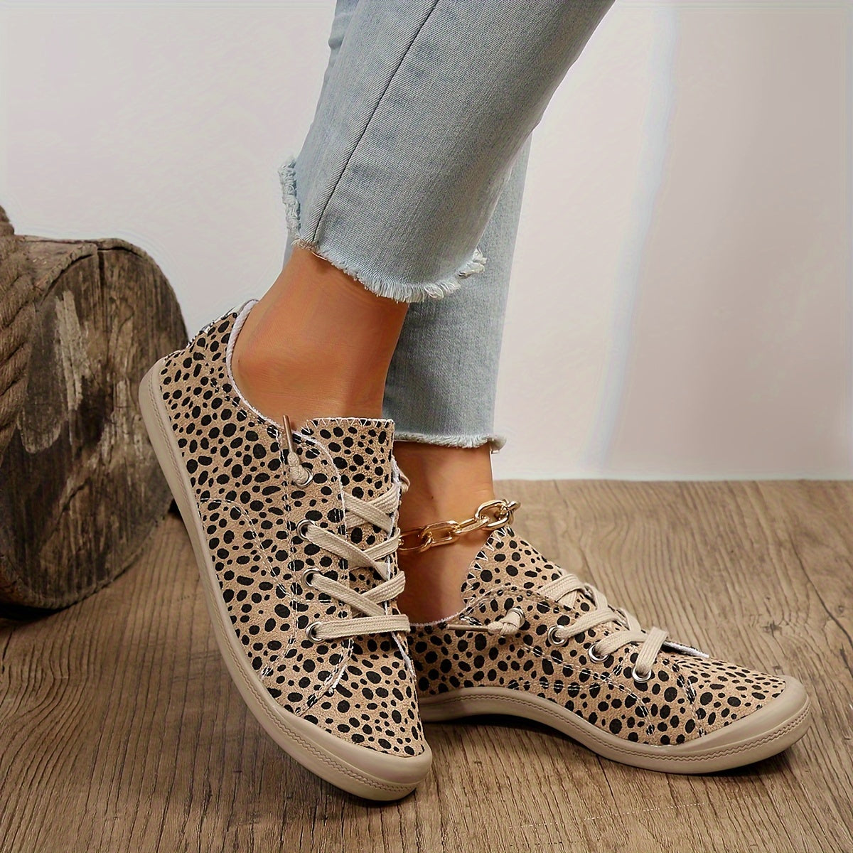 Leopard | Leopard Print Women's Low-Top Sneakers