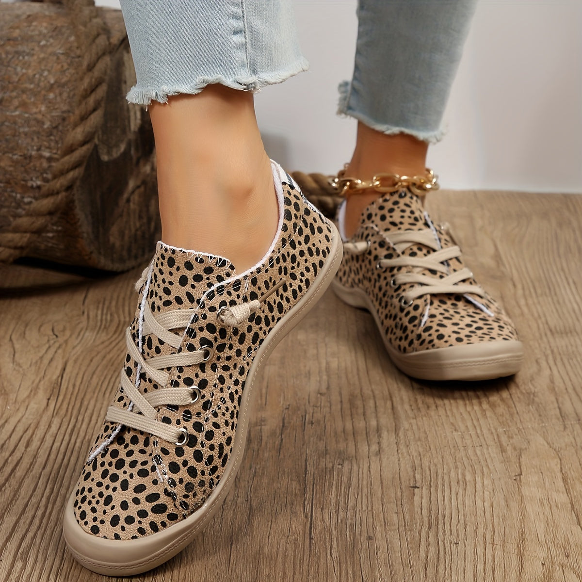 Leopard | Leopard Print Women's Low-Top Sneakers