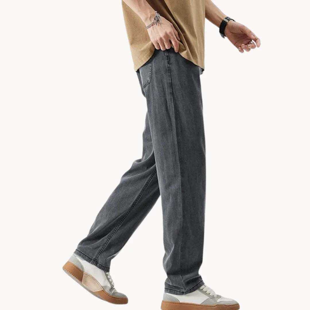 Men's Straight Fit Jeans