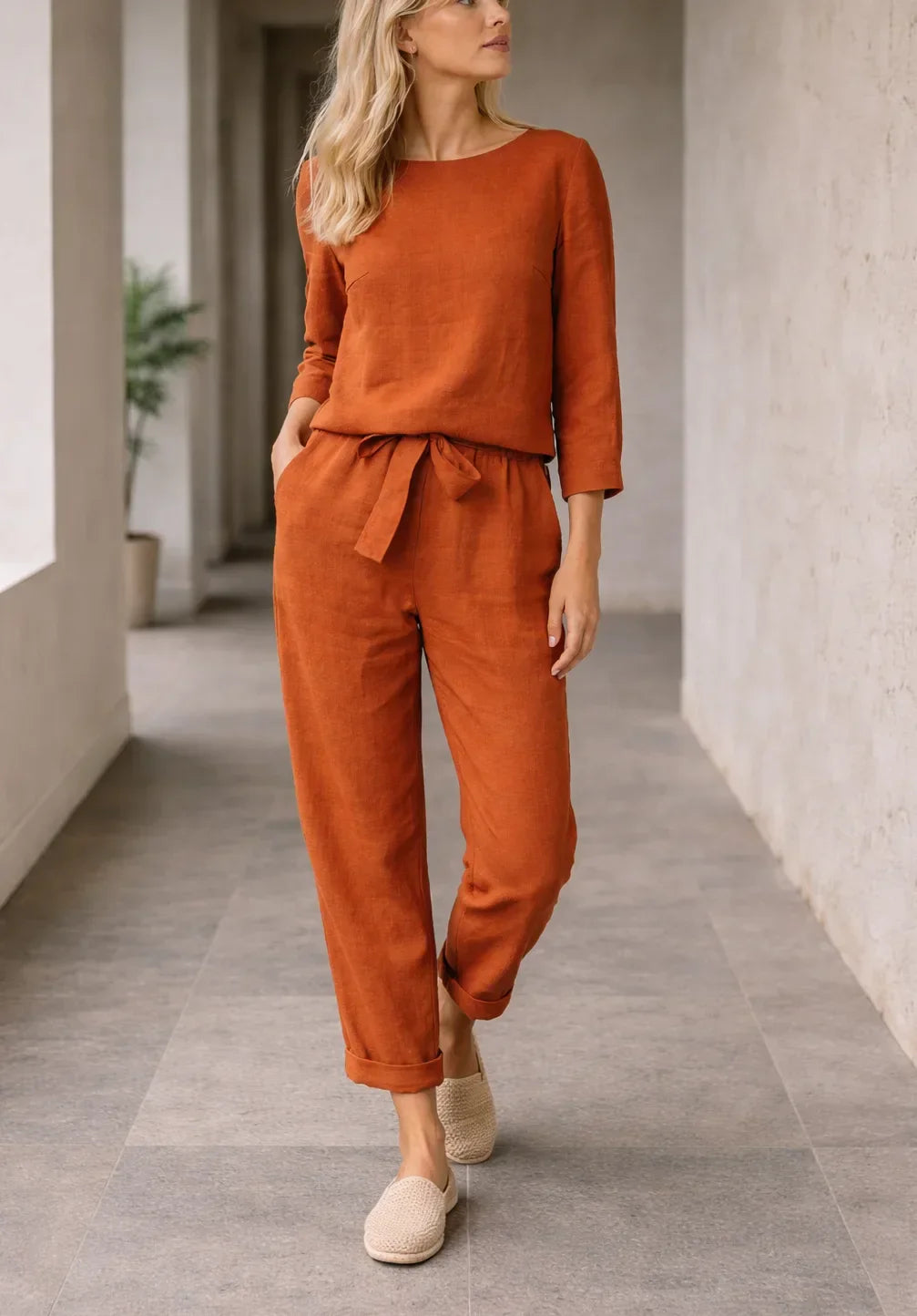 Lightweight Two-Piece Ladies Set with Belt