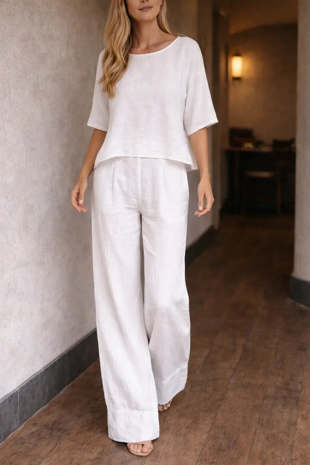 Linen Ladies' Set with Wide Trousers and Short Sleeves