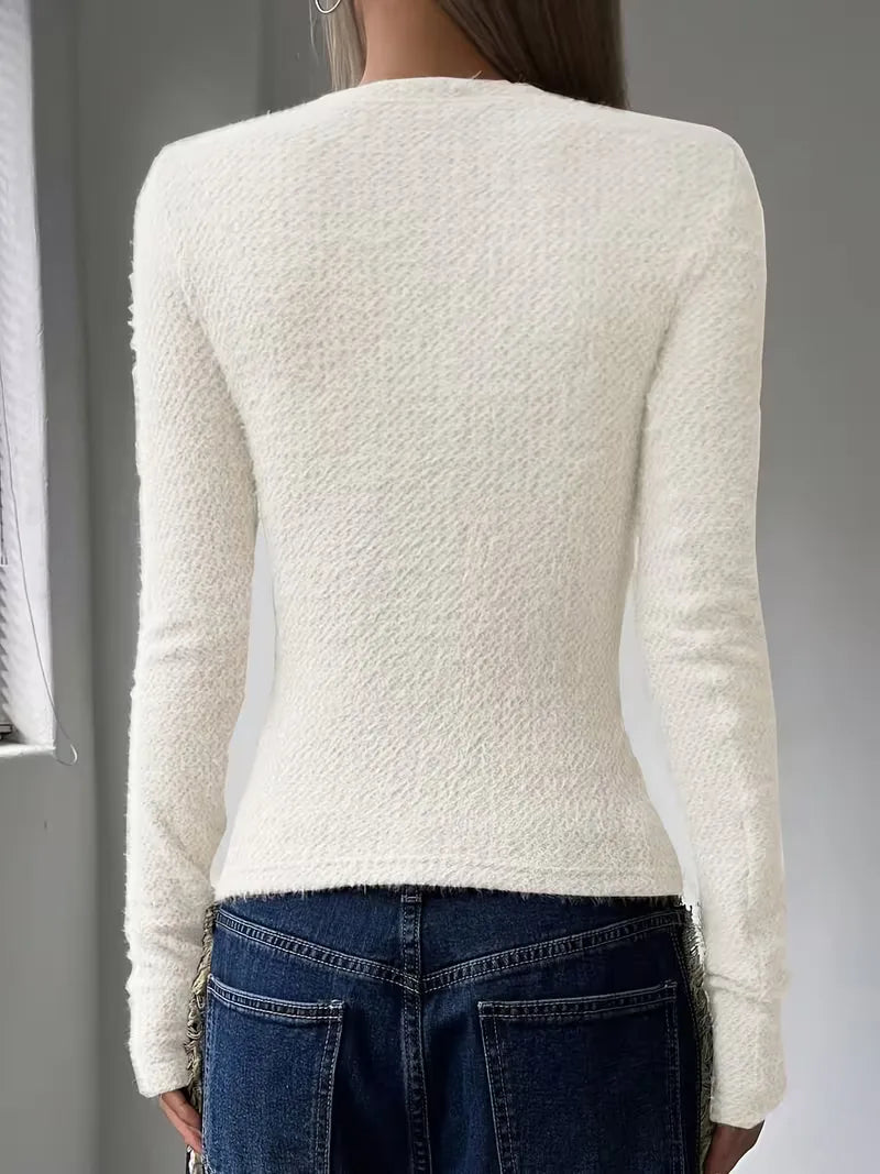 Long-sleeve top with long sleeves