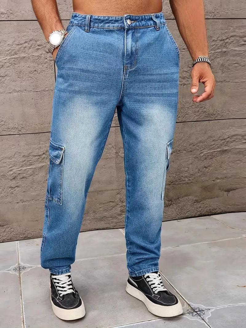 Loose fit trousers for men with cargo pockets