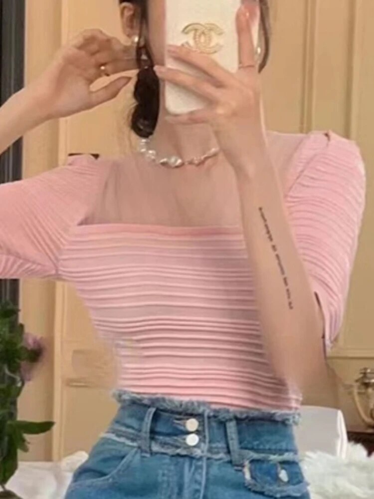 Louella | V-neck Top with Puff Sleeves